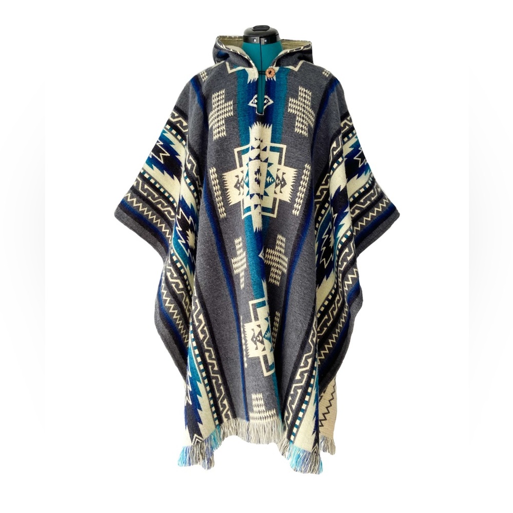 NWOT Knit Poncho Southwestern Mexico Design Hood Fringe Hem Unisex Oversized